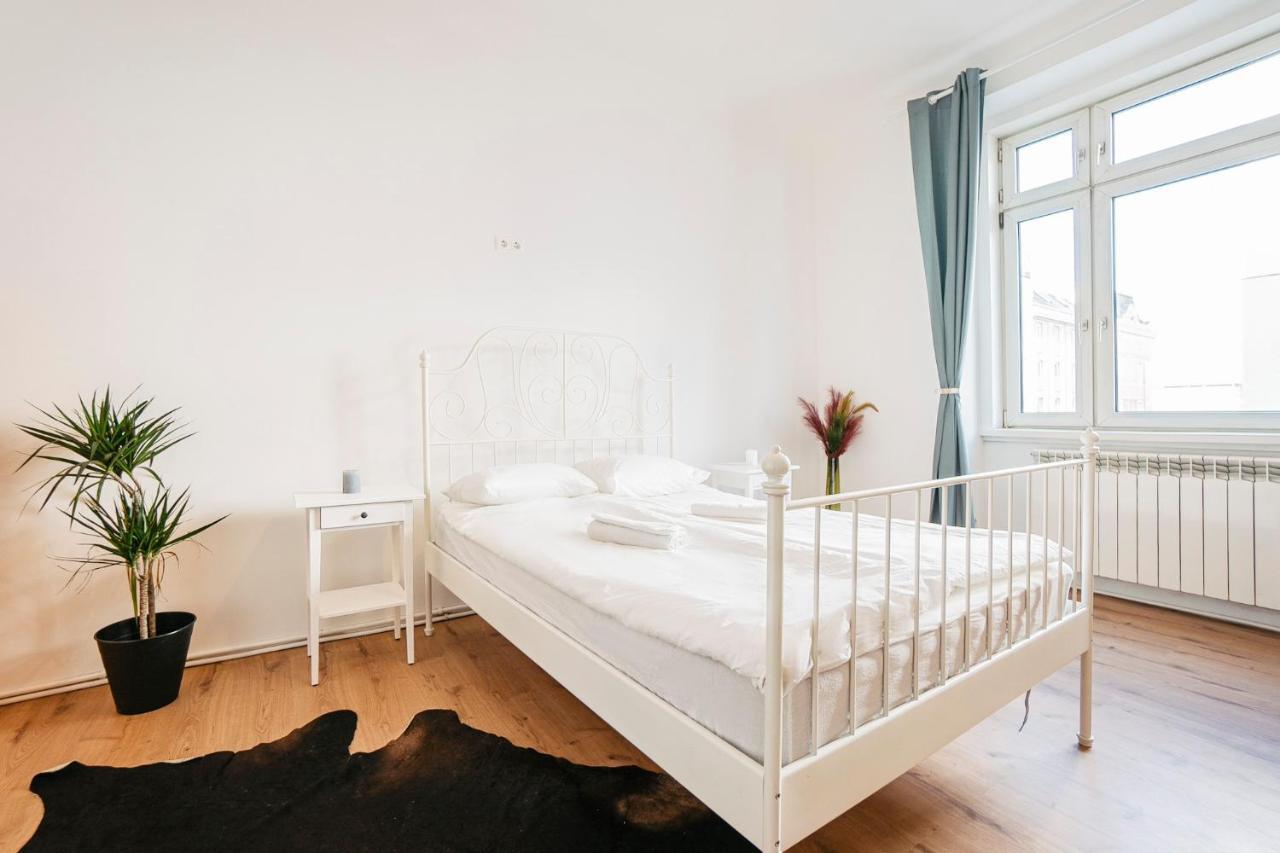 Coupledream - 10Min To City Center! Виена Екстериор снимка